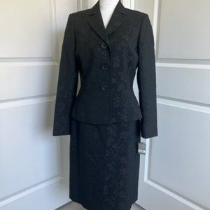 STRESA SKIRT SUIT IN BLACK - SIZE 6